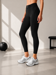 alo  Airlift High-Waist 7 \ 8 Line Up Legging.
