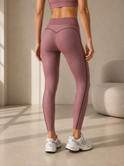 alo  Airlift High-Waist 7 \ 8 Line Up Legging.