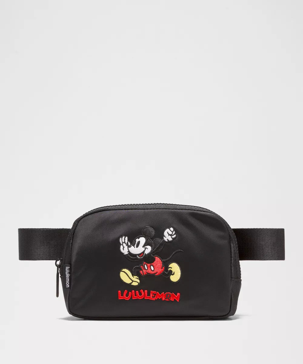 Disney x lululemon Everywhere Belt Bag 1L Mickey in Motion Graphic