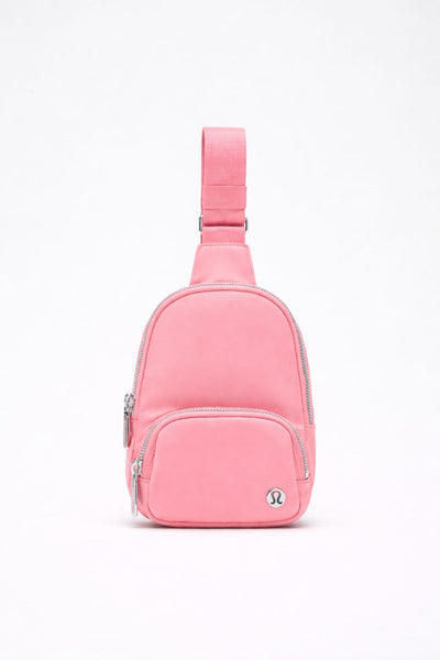 Everywhere Sling Bag Small 2L - Bubblegum Pink/ Silver
